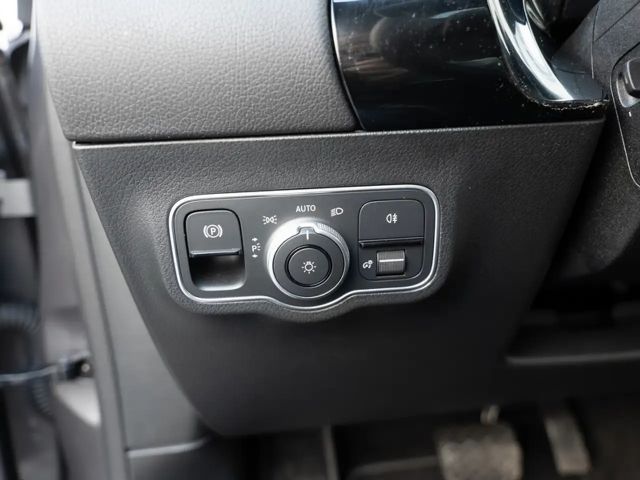 Mercedes-Benz B 180 Progressive