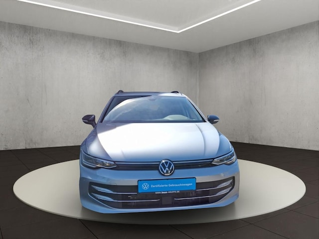 Volkswagen Golf Life Variant