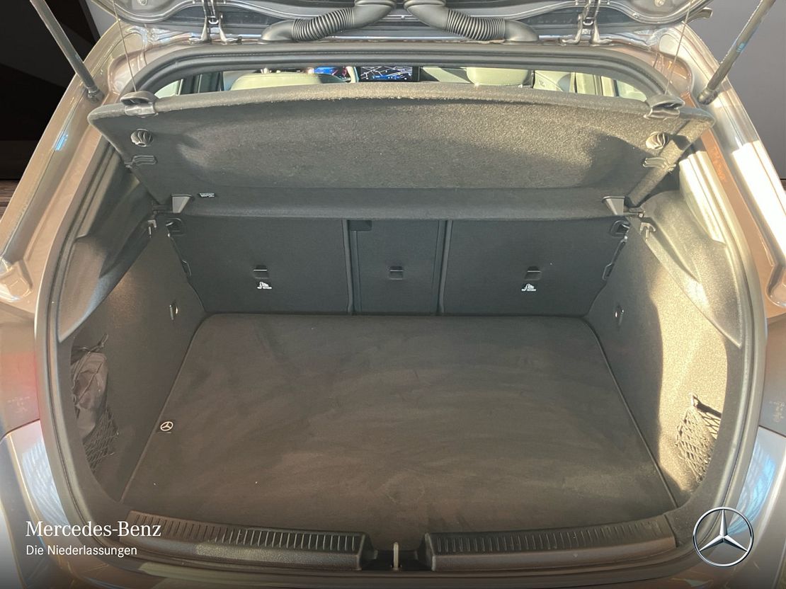 Mercedes-Benz A 200 Progressive