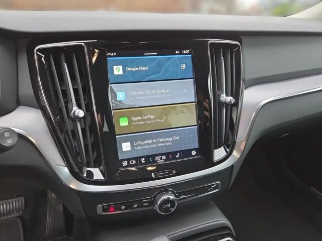 Volvo V60 AWD Core Hybrid T6