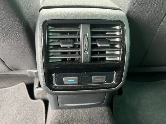 Volkswagen Passat 4Motion Business DSG Variant