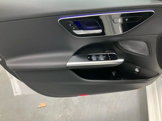 Mercedes-Benz C 180 Sedan