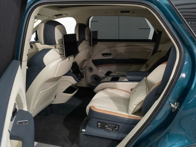 Bentley Bentayga EWB Azure Riviera Edition *Unique*