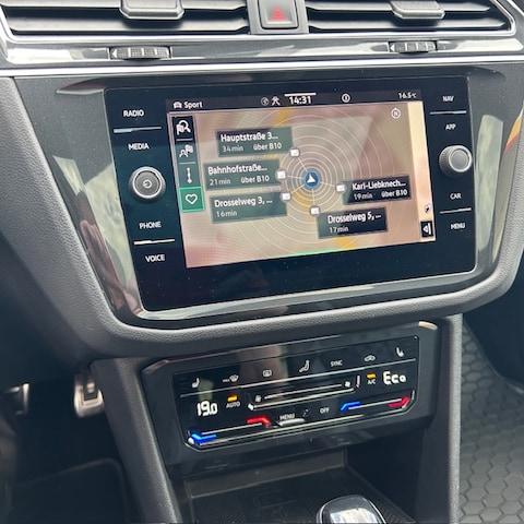 Volkswagen Tiguan Tiguan 1.4   R-L  P 110TSI D6F