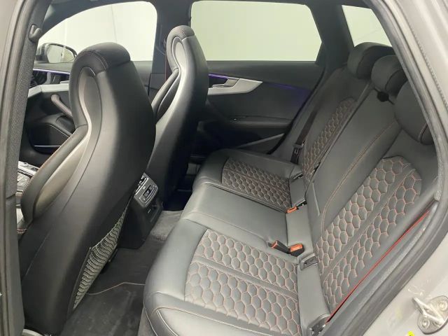 Audi RS4 Avant Quattro