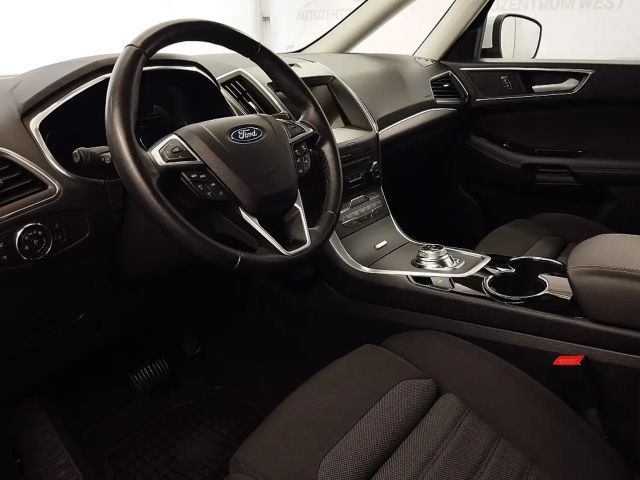 Ford Galaxy Titanium