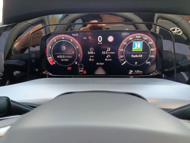 Volkswagen Golf 1.5 TSI Golf VIII