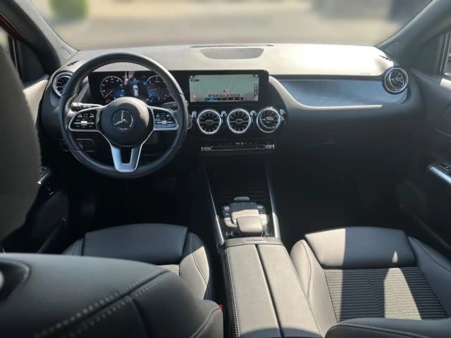 Mercedes-Benz GLA 220 GLA 220 d