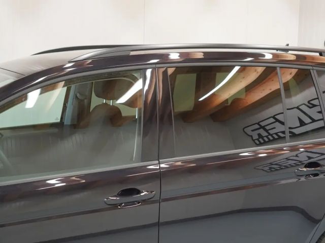 Volkswagen Touran 1.5 TSI DSG