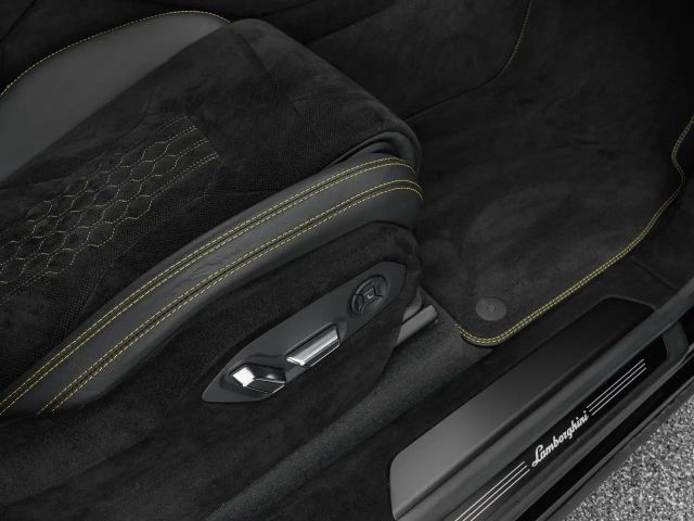 Lamborghini Urus Performante