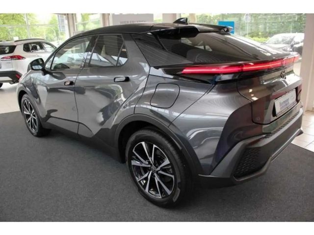 Toyota C-HR Hybride Team D