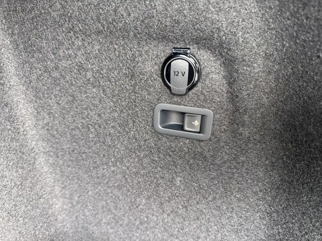 Volkswagen Golf Business DSG Variant