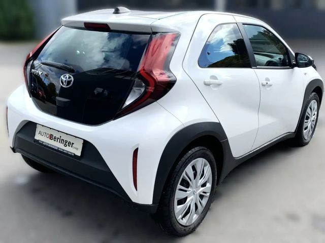 Toyota Aygo Hatchback Play