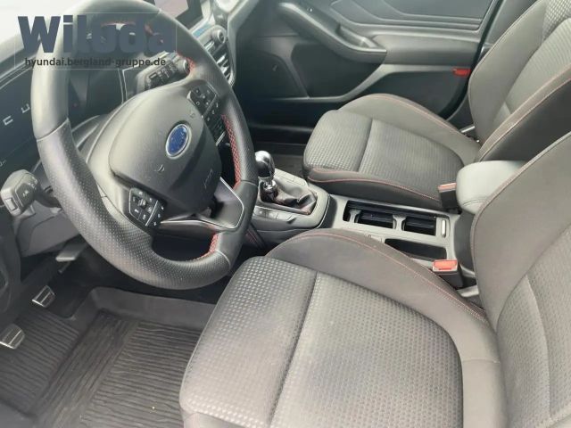 Ford Focus EcoBoost ST Line