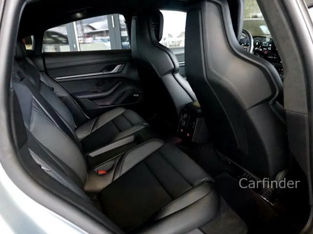 Porsche Taycan Turbo