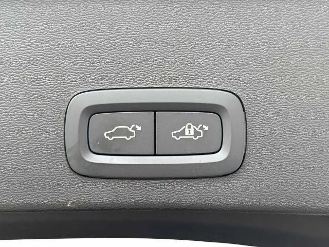 Volvo XC40 Dark Plus