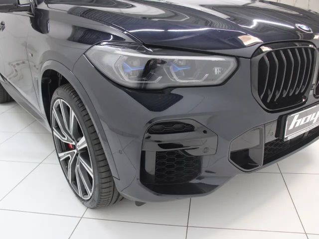 BMW X5 M50i