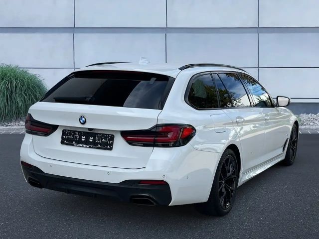 BMW 540 540d M-Sport Touring xDrive