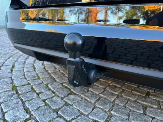 Volkswagen Touran 1.5 TSI DSG