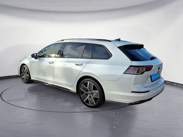 Volkswagen Golf 1.5 eTSI DSG R-Line Variant