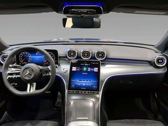 Mercedes-Benz C 200 AMG Line Sedan