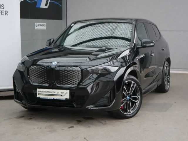 BMW iX1 xDrive30