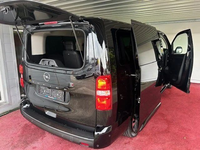 Opel Zafira Life VIP längster Radstand/Standheizung/AHK/8Sitzer