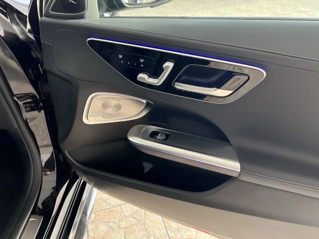 Mercedes-Benz C 180 AMG Line Sedan