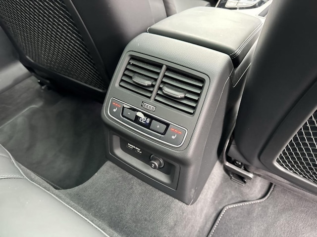 Audi RS4 Avant Quattro