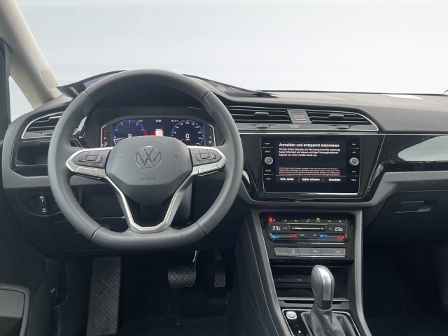 Volkswagen Touran 1.5 TSI DSG LED ACC Navi