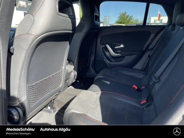 Mercedes-Benz CLA 200 AMG Line Shooting Brake