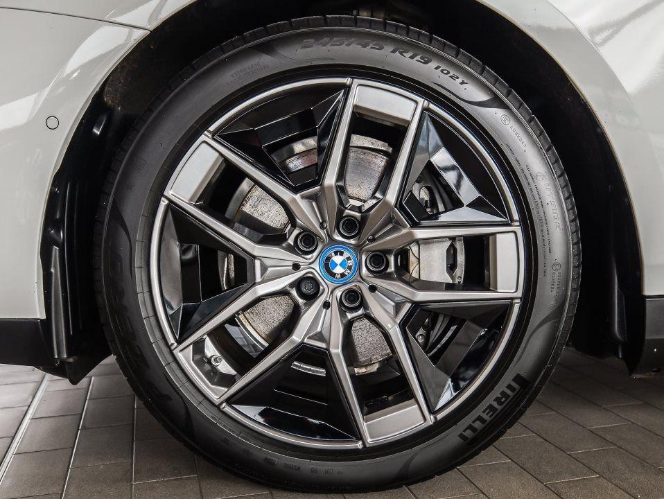 BMW i5 Sedan eDrive40