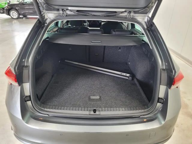 Skoda Octavia Combi Selection