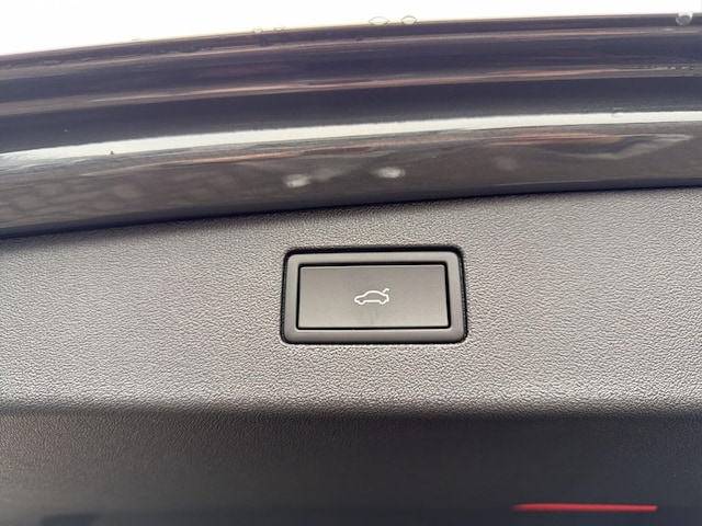 Volkswagen Tiguan R-Line eHybrid