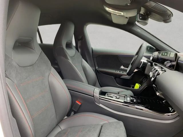 Mercedes-Benz CLA 180 CLA