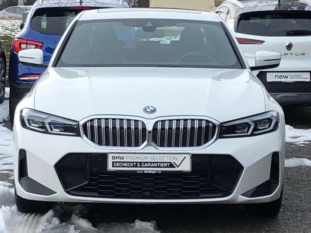 BMW 330 330e M-Sport Sedan