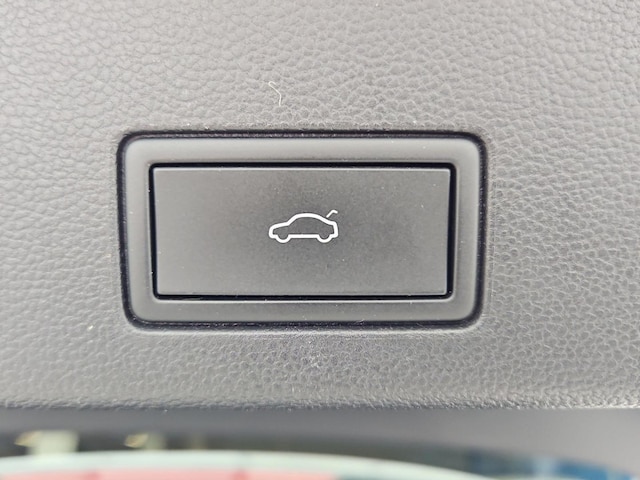 Volkswagen Golf 1.5 TSI R-Line Variant