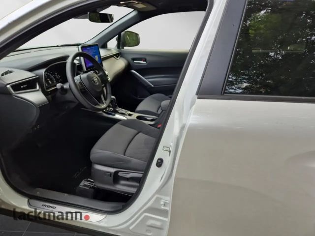 Toyota Corolla Cross Hybride Team D