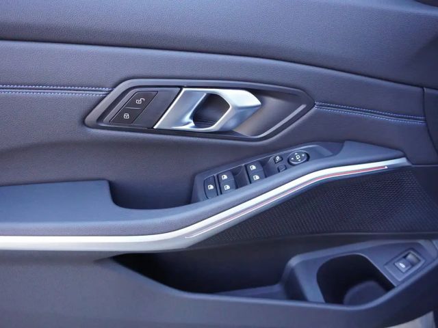 BMW 320 320d M-Sport Touring xDrive