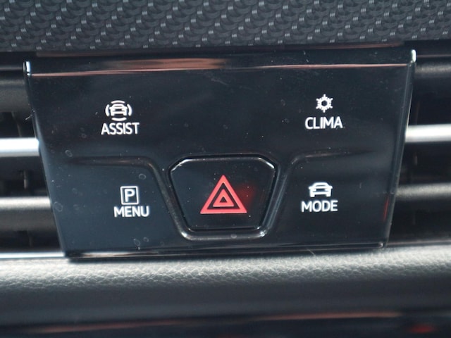 Volkswagen Golf R-Line Variant