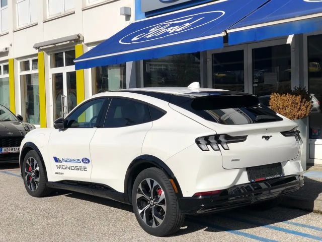 Ford Mustang Mach-E AWD Extended range