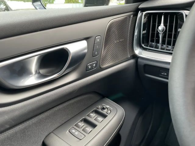 Volvo V60 Dark Geartronic Plus