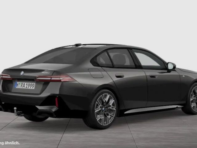 BMW 520 520d M-Sport Sedan