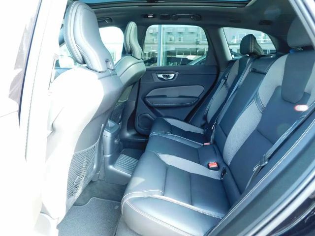 Volvo XC60 AWD Plus T6