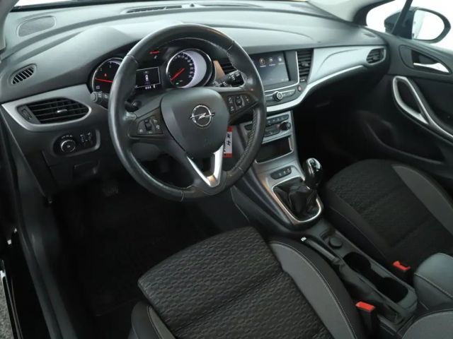 Opel Astra Edition