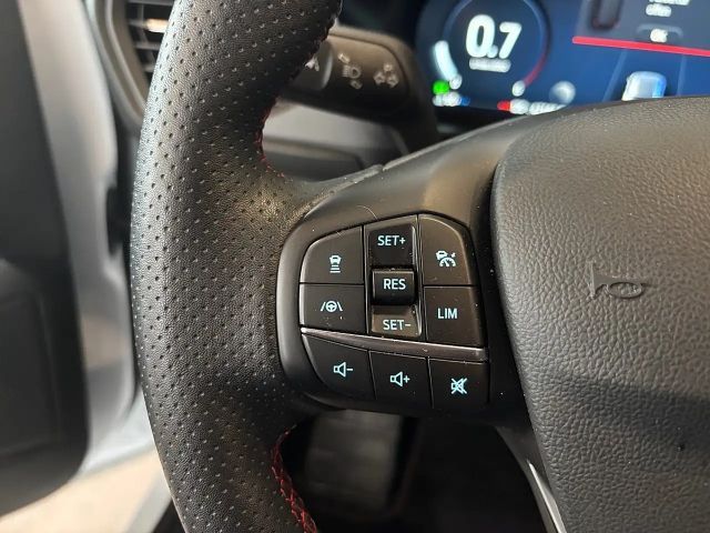 Ford Focus ST Line Wagon