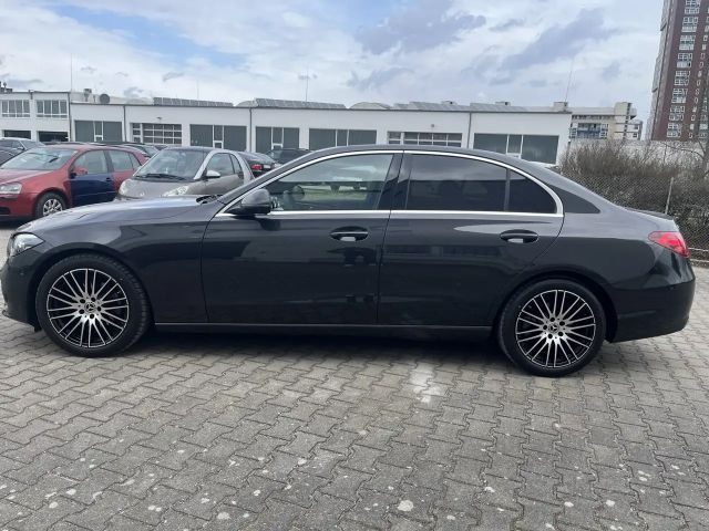 Mercedes-Benz C 180 AVANTGARDE Sedan