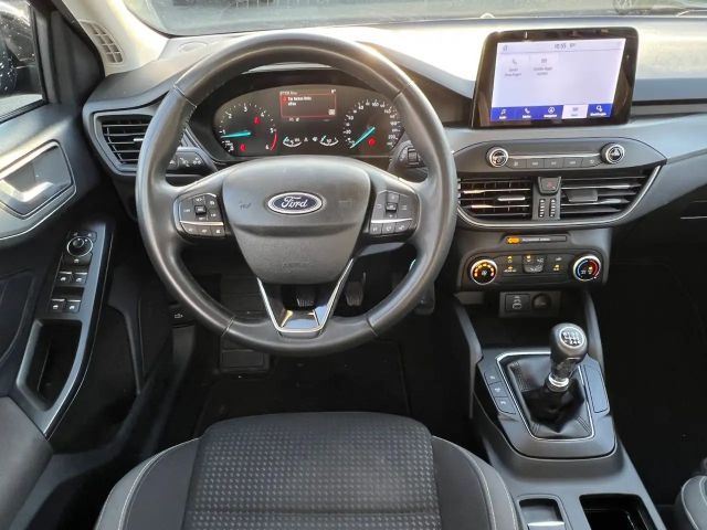 Ford Focus Cool & Connect EcoBoost Wagon