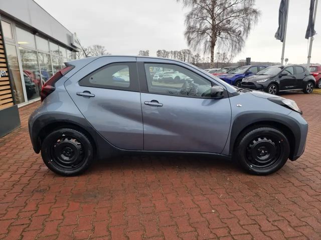 Toyota Aygo X 1.0 VVT-i Business