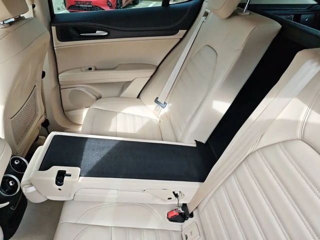 Alfa Romeo Stelvio Q4